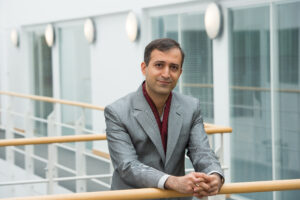 Picture of Dr Artin Backtash-Rad 